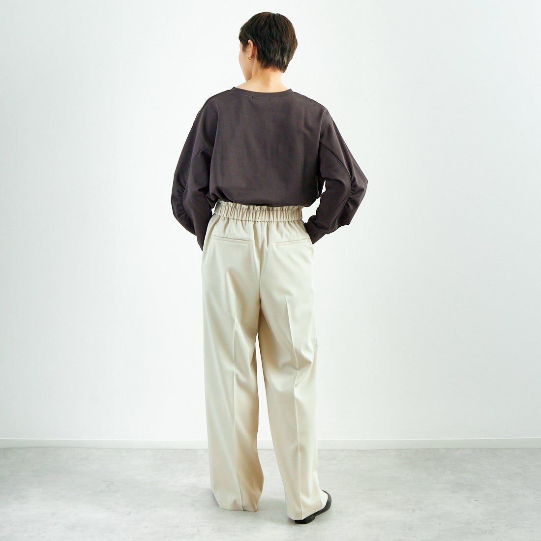 Jeans Factory Clothes [ジーンズファクトリークローズ] ストレッチツイルセミワイドパンツ [M-8139] 810 ｸﾞﾚｰｼﾞ &&モデル身長：160cm 着用サイズ：36&&