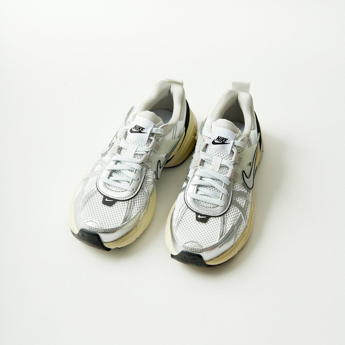 NIKE [ナイキ] V2K ラン [HJ4497] 100 SUMMIT