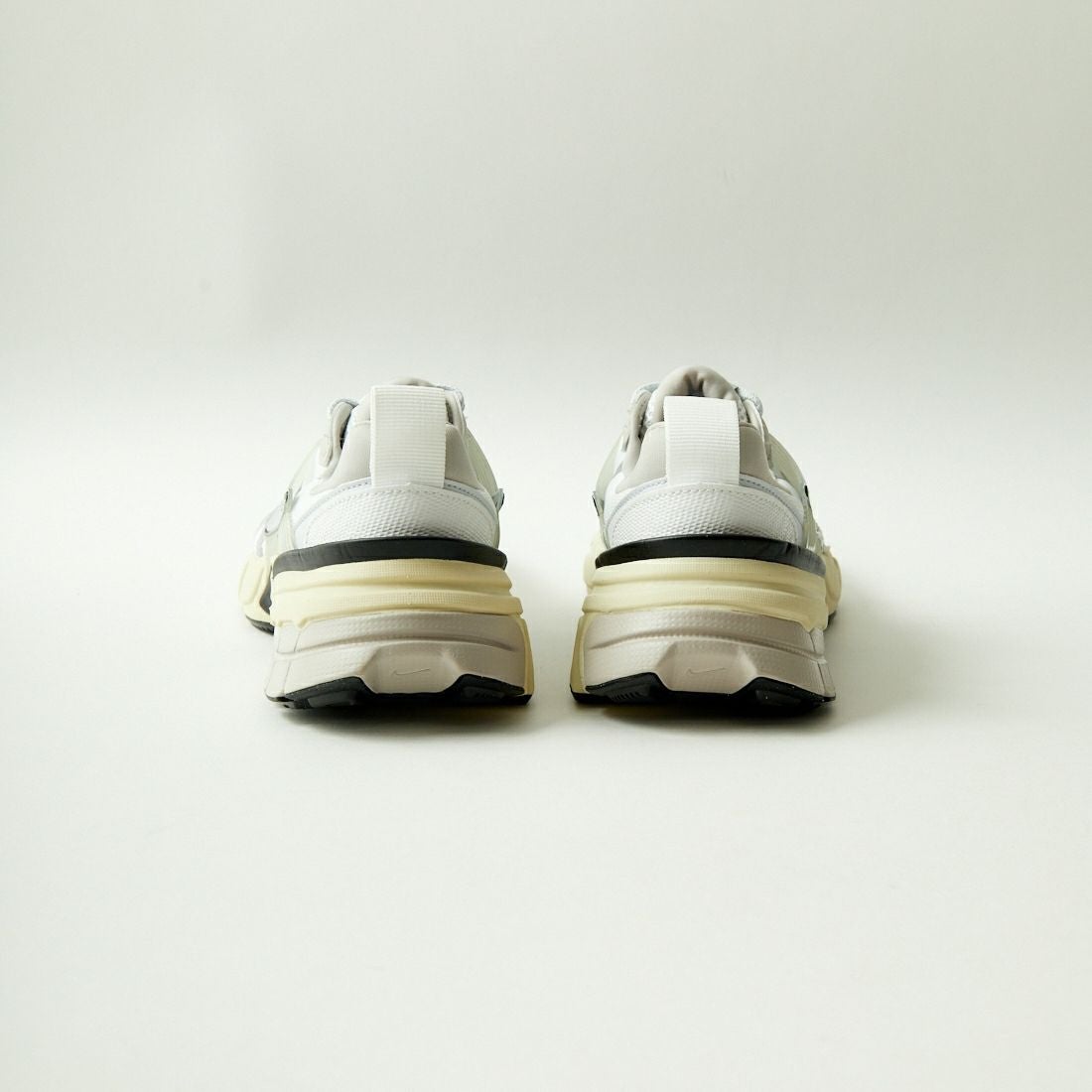 NIKE [ナイキ] V2K ラン [HJ4497] 100 SUMMIT