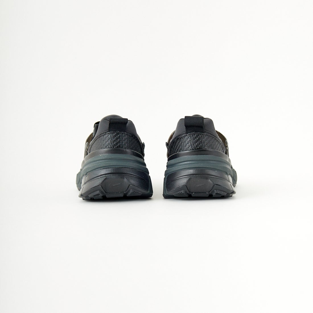 NIKE [ナイキ] V2K ラン [HJ4497] 001 BLACK
