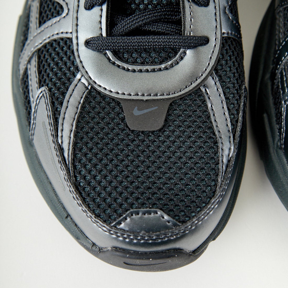 NIKE [ナイキ] V2K ラン [HJ4497] 001 BLACK