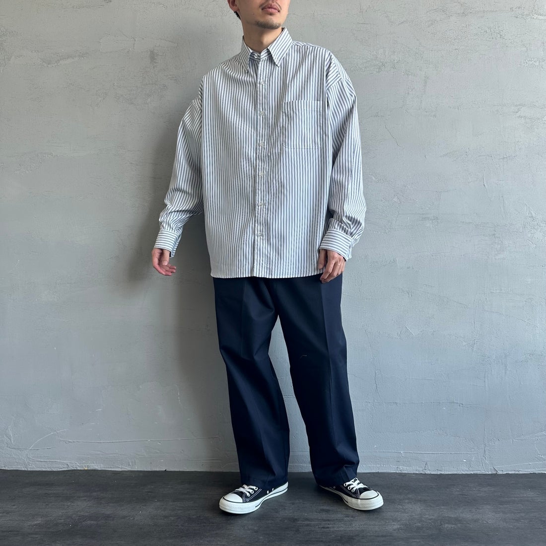 Jeans Factory Clothes [ジーンズファクトリークローズ] ビッグボタンダウンシャツ [JFC-251-017] B WH/BK ST &&モデル身長：168cm 着用サイズ：L&&