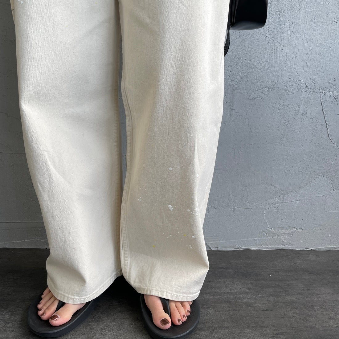 PAY DAY [ペイデイ] 別注 ペインターデニムパンツ [PD49-PT-IN5-JF] IVORY &&モデル身長：158cm 着用サイズ：L&&