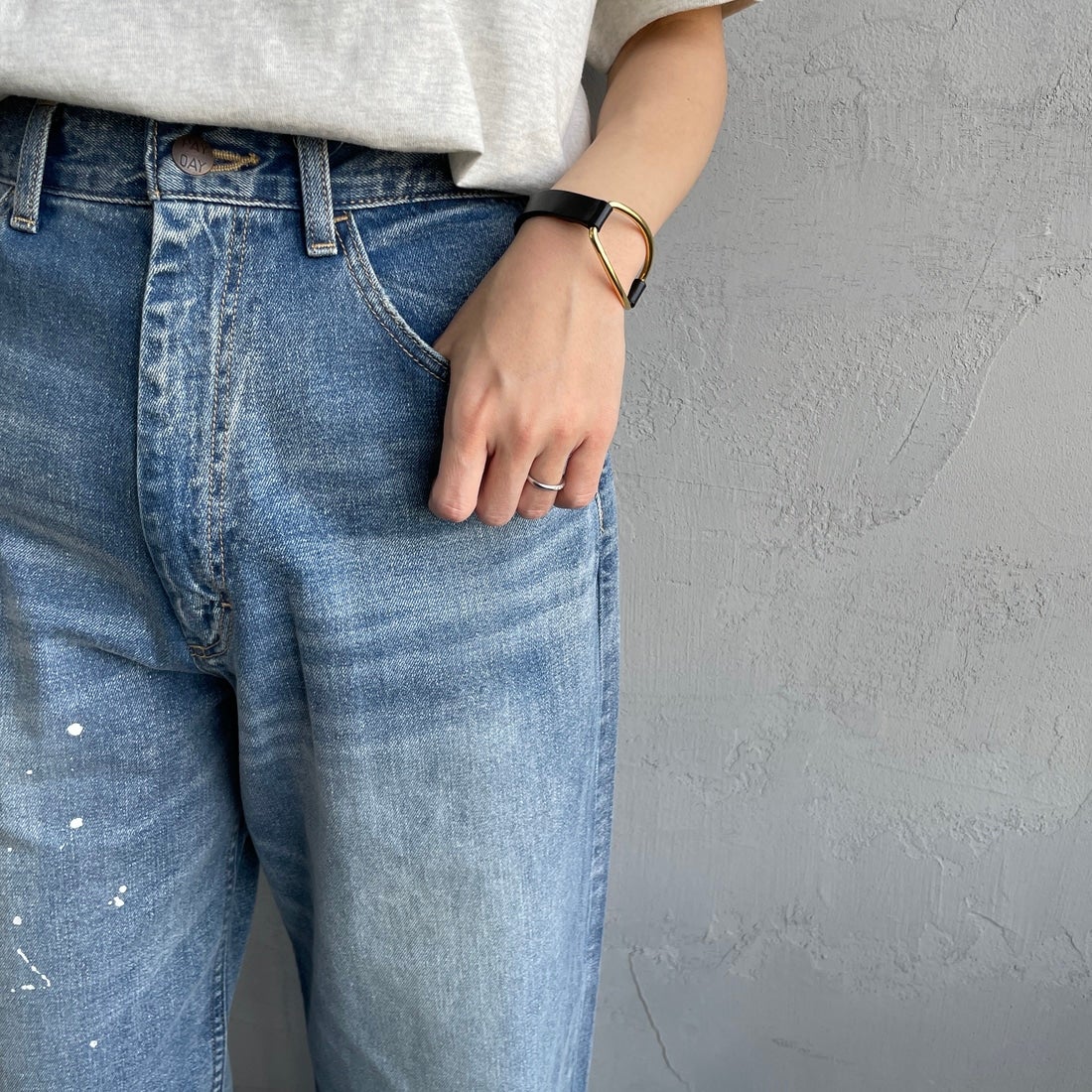 PAY DAY [ペイデイ] 別注 ペインターデニムパンツ [PD49-PT-IN5-JF] MD.BLUE &&モデル身長：160cm 着用サイズ：M&&