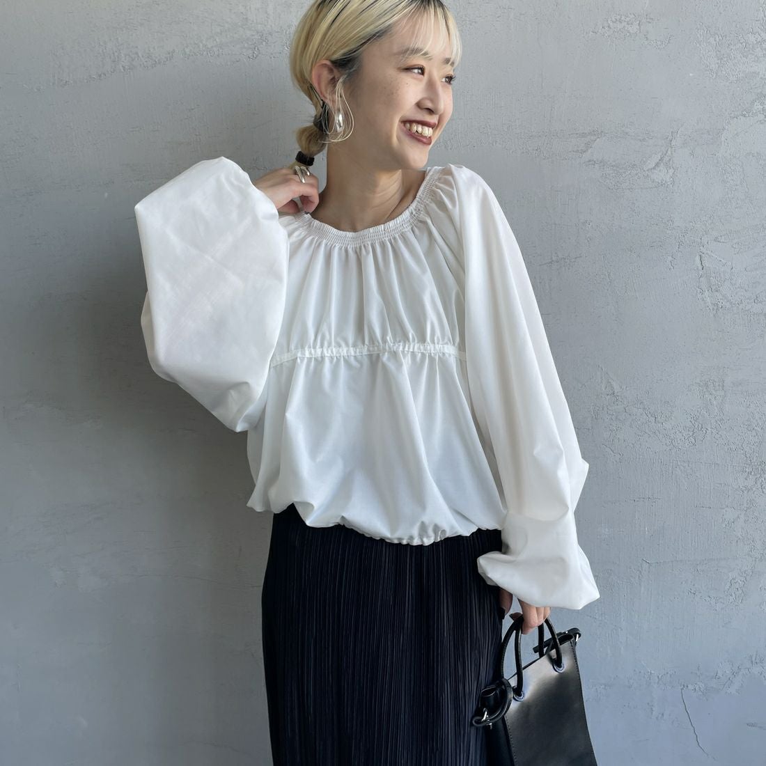 nenom [ネノム] マルチWAY ギャザーボレロブラウス [NE25112003] 02 OFF &&モデル身長：150cm 着用サイズ：F&&