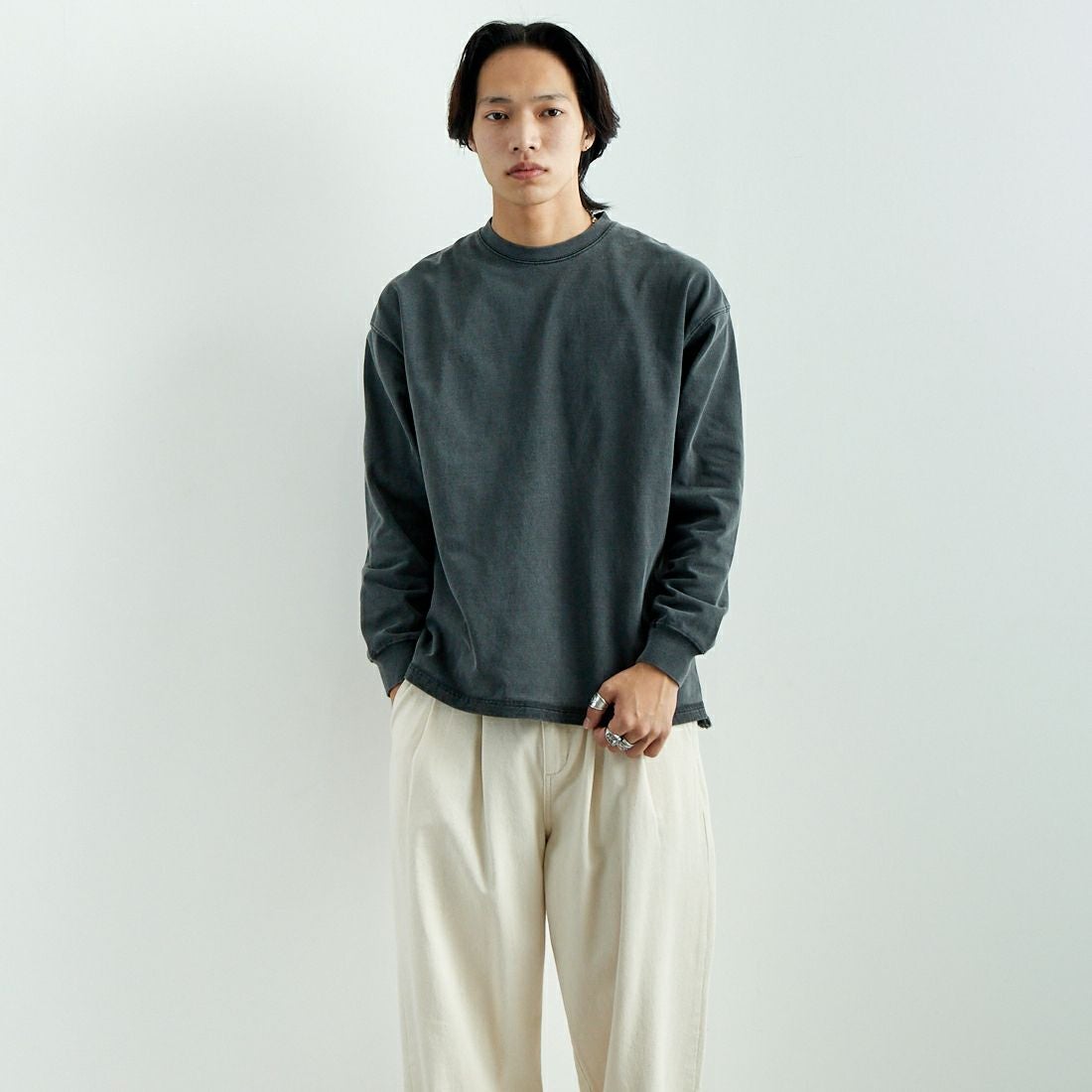 HELLO CALIF [ハローカリフ] HAV-A-HANK バンダナTシャツ [651032] BLACK &&モデル身長：179cm 着用サイズ：M&&