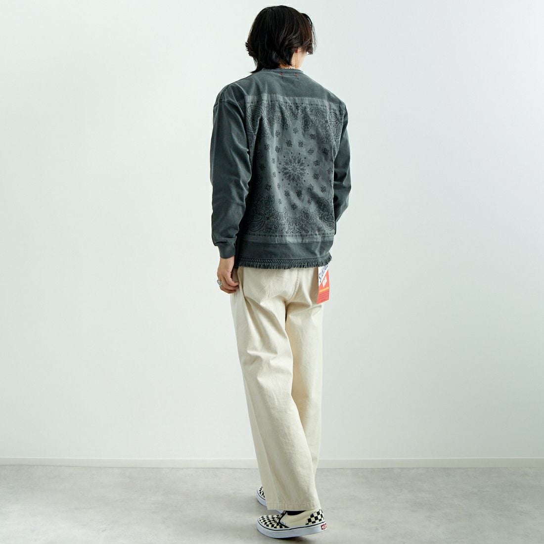 HELLO CALIF [ハローカリフ] HAV-A-HANK バンダナTシャツ [651032] BLACK &&モデル身長：179cm 着用サイズ：M&&