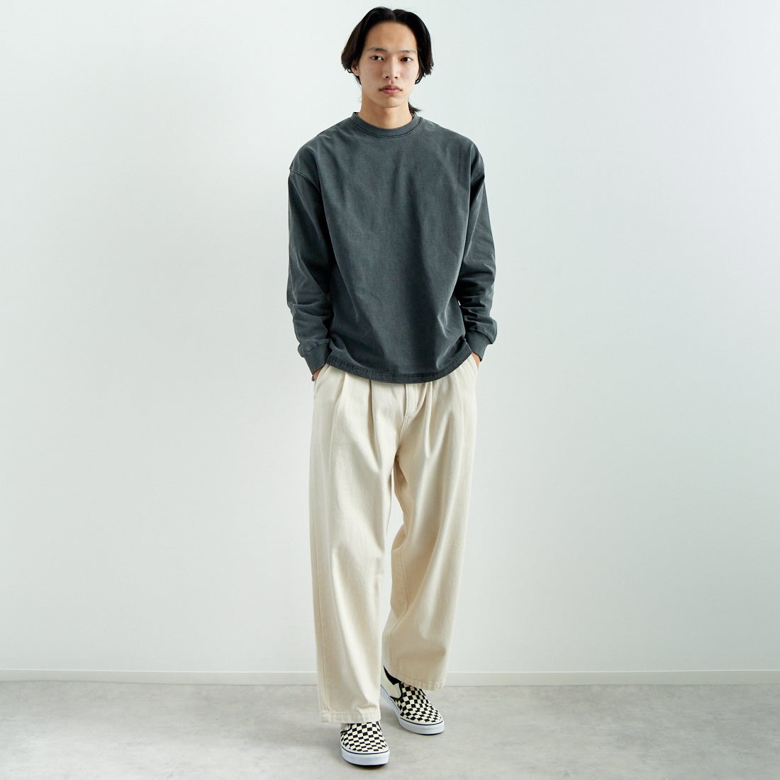 HELLO CALIF [ハローカリフ] HAV-A-HANK バンダナTシャツ [651032] BLACK &&モデル身長：179cm 着用サイズ：M&&