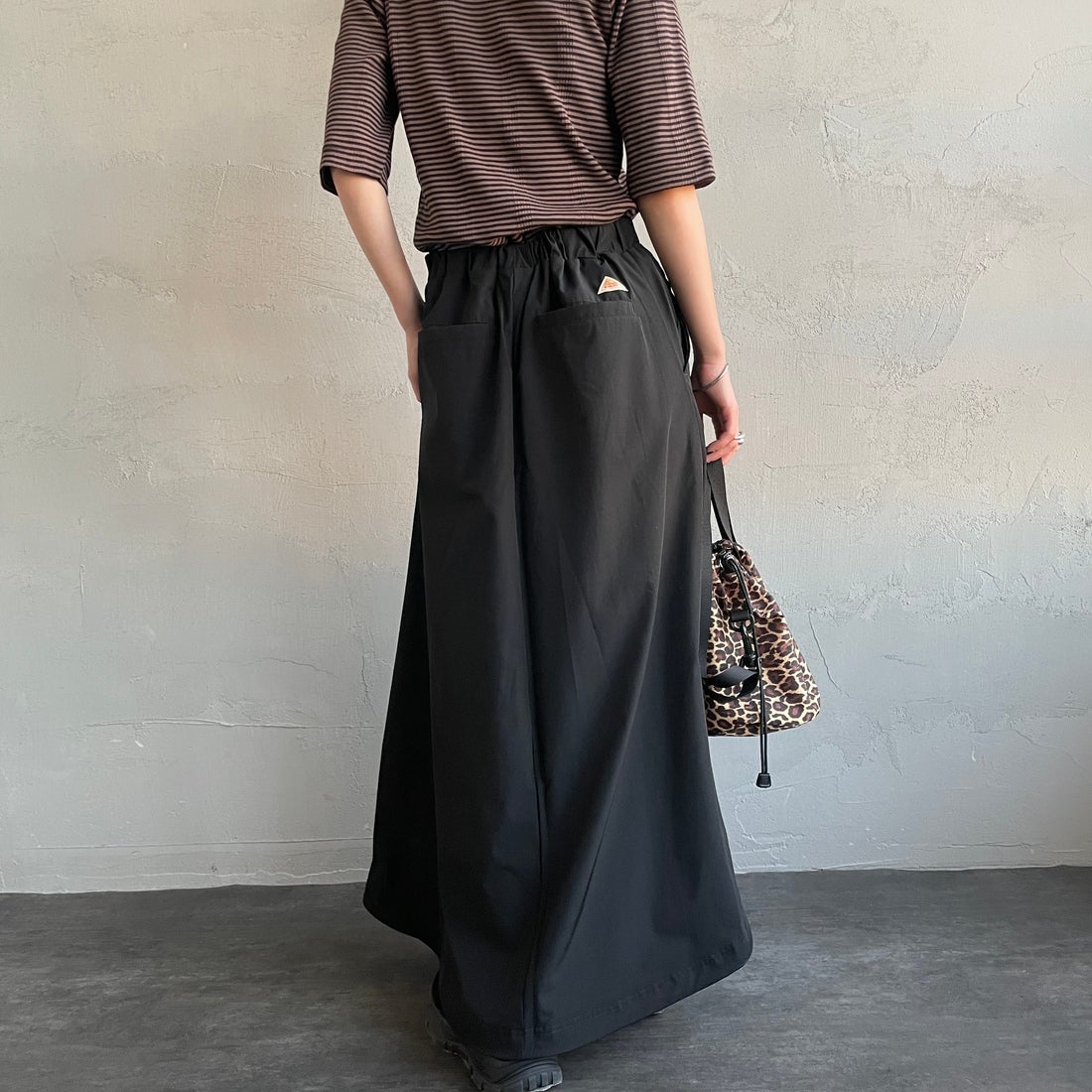 KELTY [ケルティ] 別注 ラッシュコンフォート ナイロンドロストスカート [KE252W30IN03-JF] ﾌﾞﾗｯｸ &&モデル身長：150cm 着用サイズ：M&&