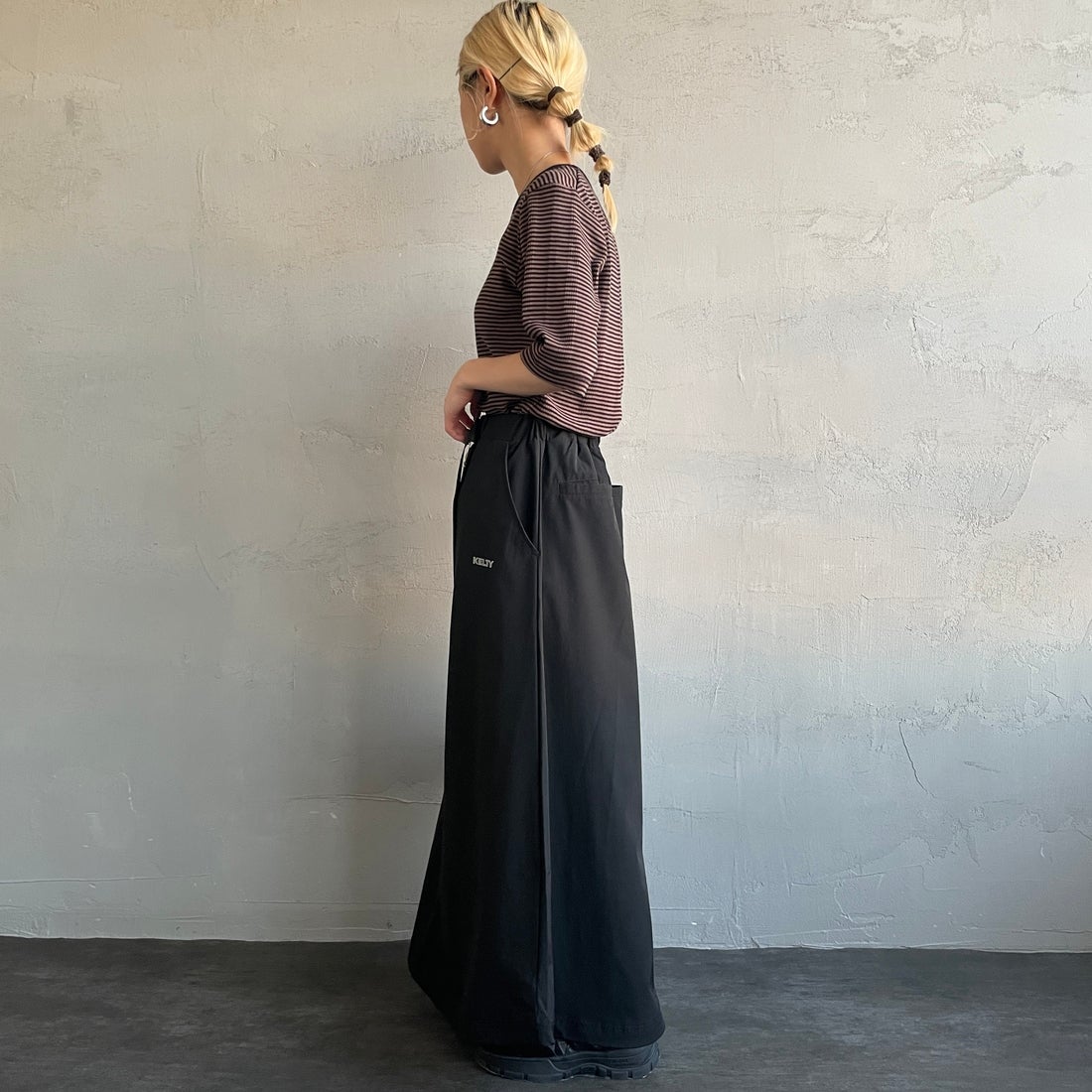 KELTY [ケルティ] 別注 ラッシュコンフォート ナイロンドロストスカート [KE252W30IN03-JF] ﾌﾞﾗｯｸ &&モデル身長：150cm 着用サイズ：M&&