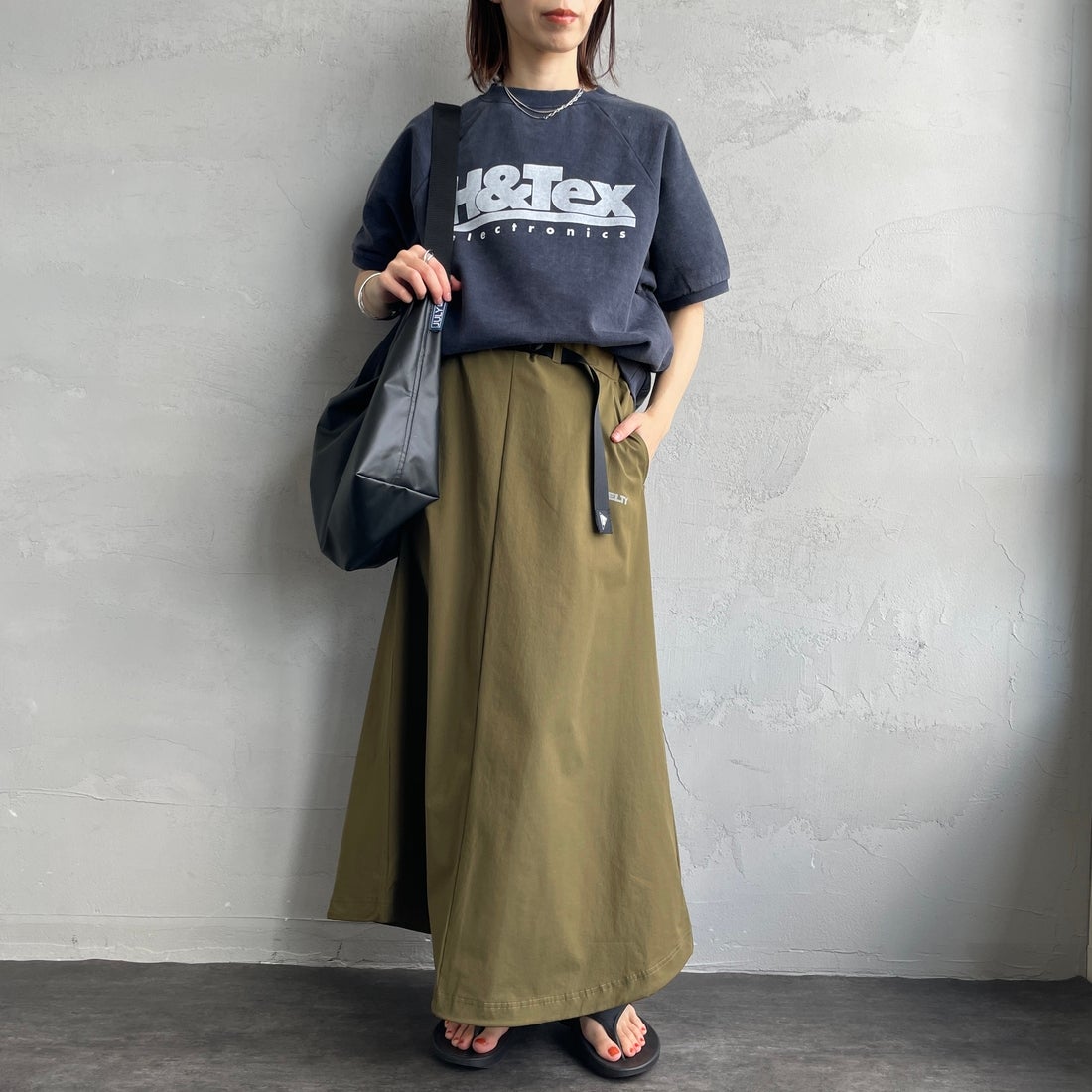 KELTY [ケルティ] 別注 ラッシュコンフォート ナイロンドロストスカート [KE252W30IN03-JF] ｵﾘｰﾌﾞ &&モデル身長：158cm 着用サイズ：M&&