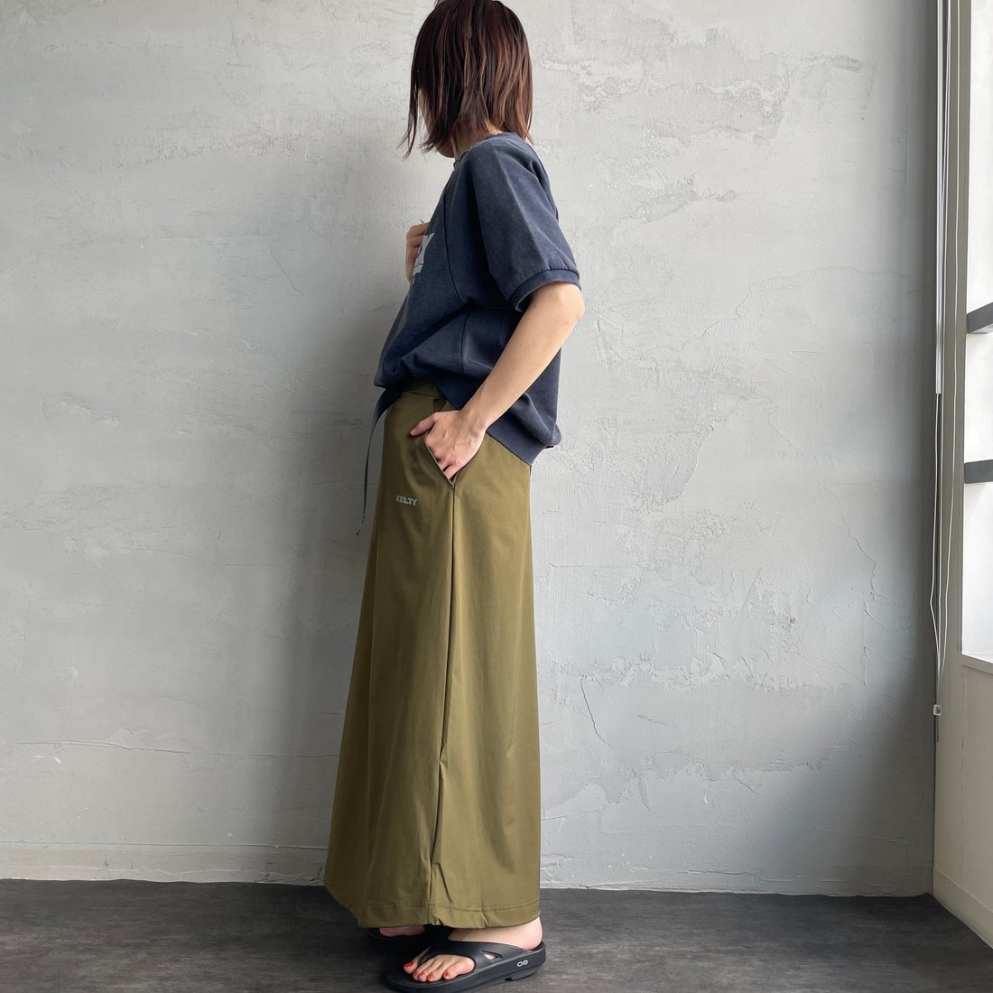 KELTY [ケルティ] 別注 ラッシュコンフォート ナイロンドロストスカート [KE252W30IN03-JF] ｵﾘｰﾌﾞ &&モデル身長：158cm 着用サイズ：M&&