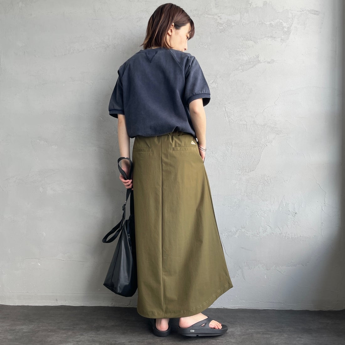 KELTY [ケルティ] 別注 ラッシュコンフォート ナイロンドロストスカート [KE252W30IN03-JF] ｵﾘｰﾌﾞ &&モデル身長：158cm 着用サイズ：M&&