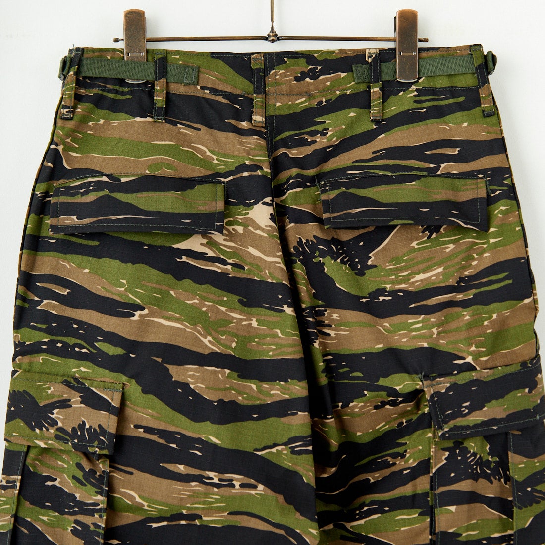 PROPPER [プロッパー] ダーツヘムパンツ [DARTS-HEM-PANTS]｜ジーンズ