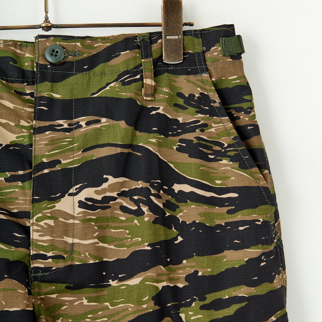 PROPPER [プロッパー] ダーツヘムパンツ [DARTS-HEM-PANTS] TIGER CAMO