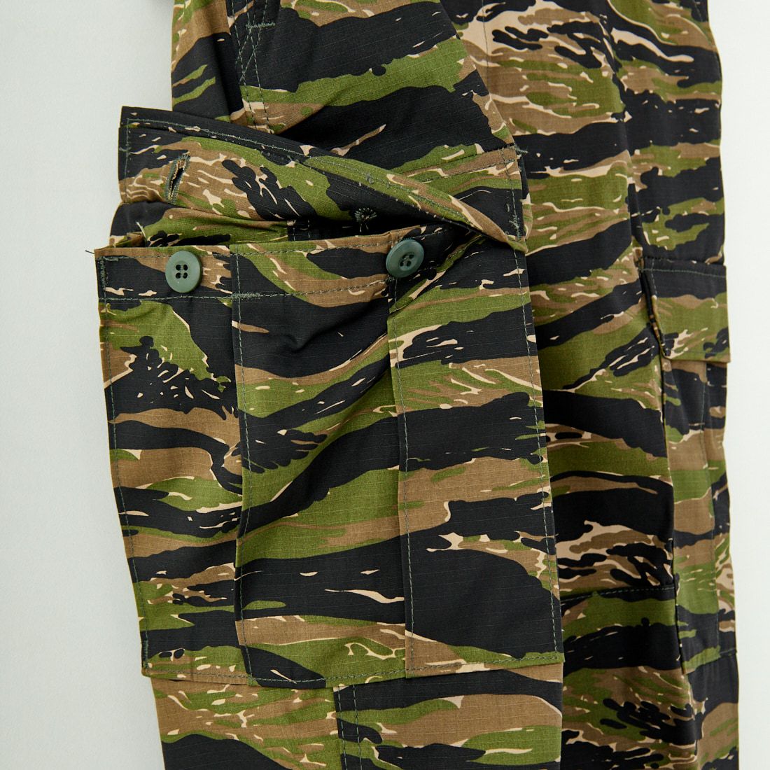 PROPPER [プロッパー] ダーツヘムパンツ [DARTS-HEM-PANTS] TIGER CAMO