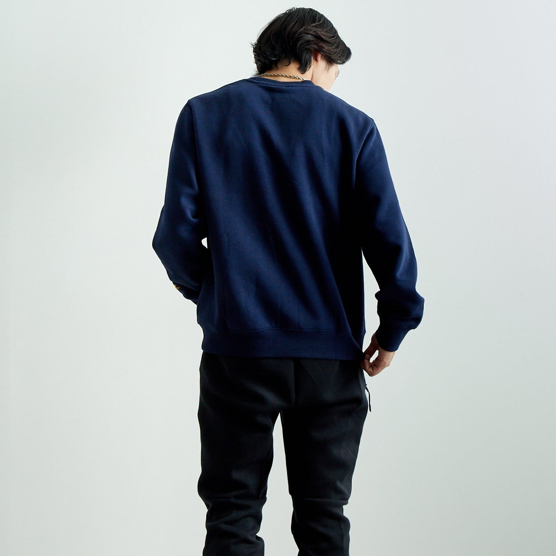 NIKE [ナイキ] クラブフリースクルーネックスウェット [HJ2174] 451 OBSIDI &&モデル身長：179cm 着用サイズ：L&&