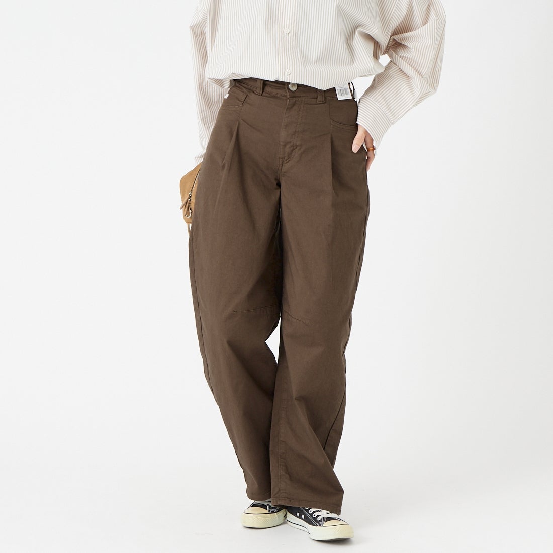 12 BROWN&&モデル身長：162cm 着用サイズ：XS&&