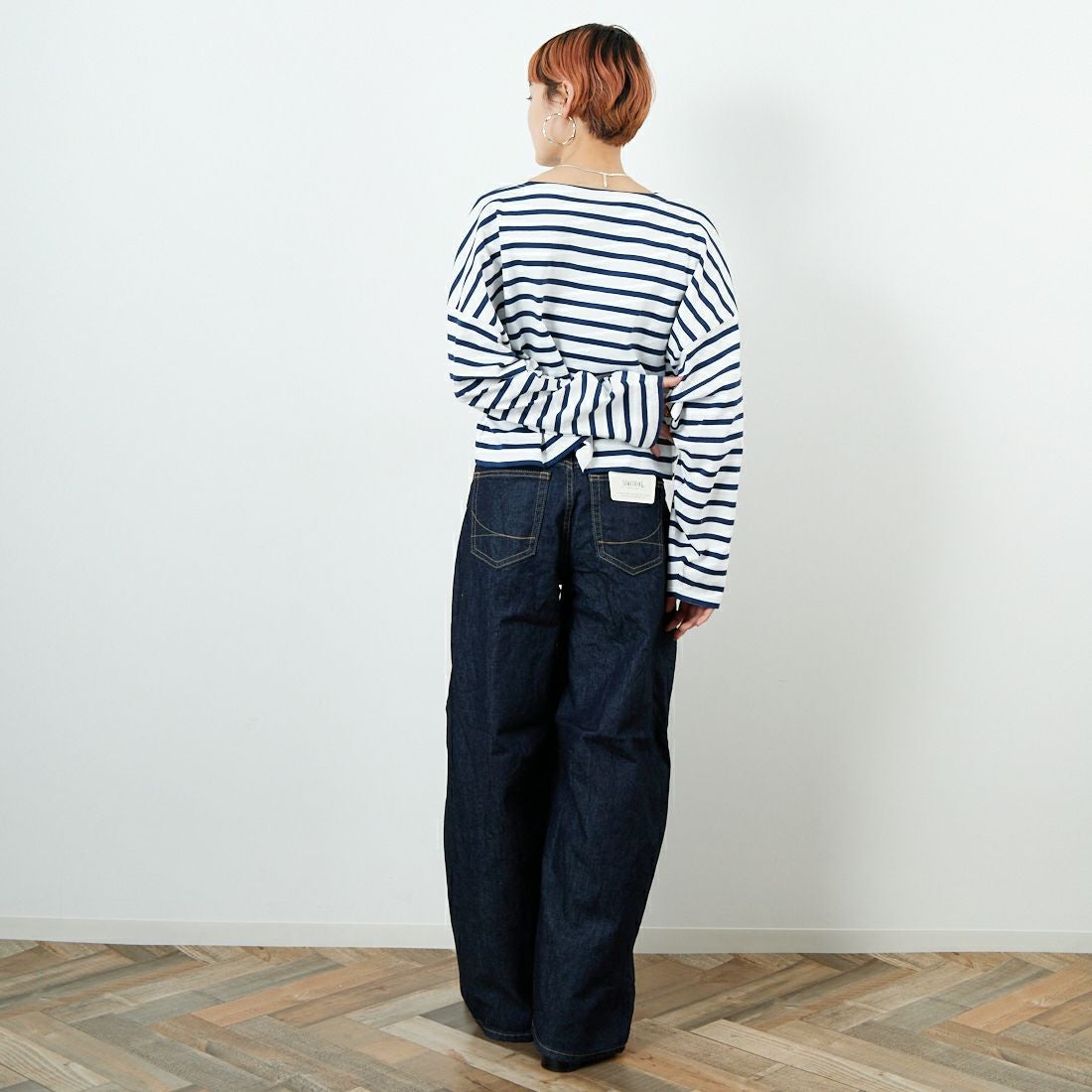 SOMETHING [サムシング] HANAタックカーブデニムパンツ [SEA880] 00 O.W &&モデル身長：160cm 着用サイズ：S&&