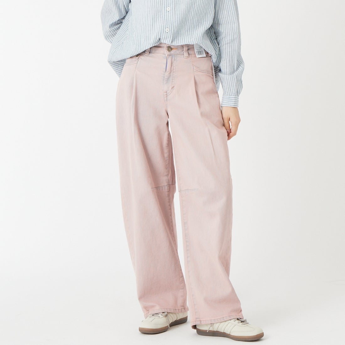 SOMETHING [サムシング] HANAタックカーブデニムパンツ [SEA880] 61 PINK &&モデル身長：162cm 着用サイズ：XS&&