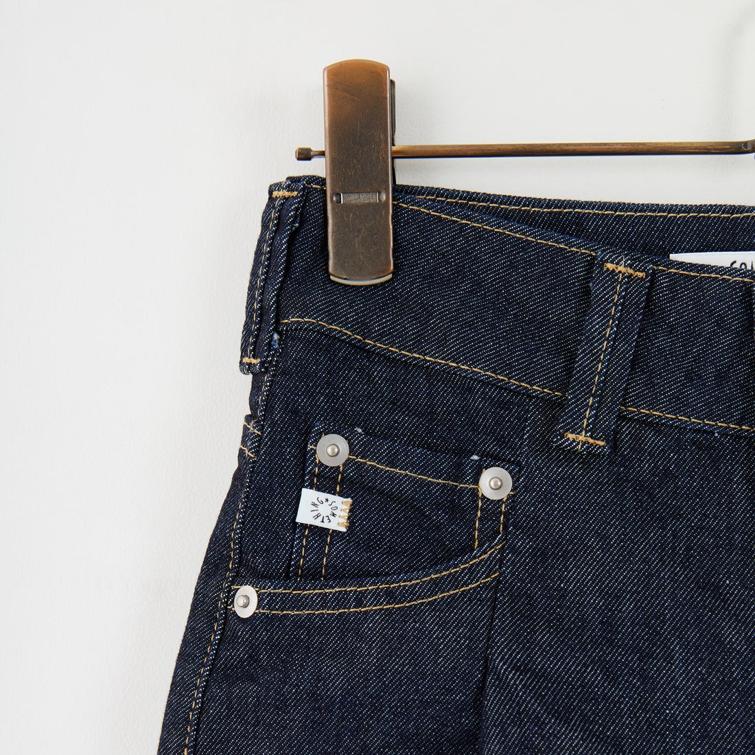 SOMETHING [サムシング] HANAタックカーブデニムパンツ [SEA880] 00 O.W