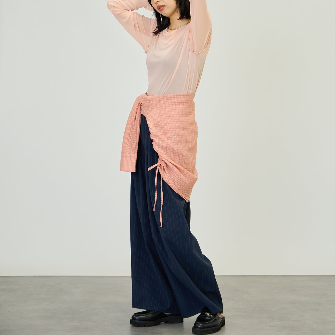 nenom [ネノム] クルーネック シアーカットソー [NE25112034] 41 PINK &&モデル身長：162cm 着用サイズ：F&&