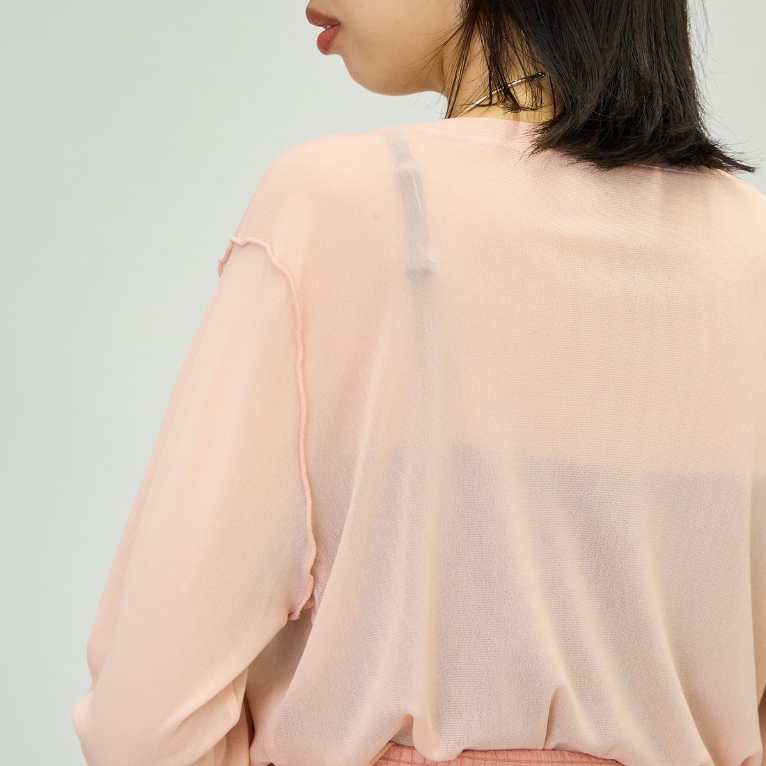 nenom [ネノム] クルーネック シアーカットソー [NE25112034] 41 PINK &&モデル身長：162cm 着用サイズ：F&&