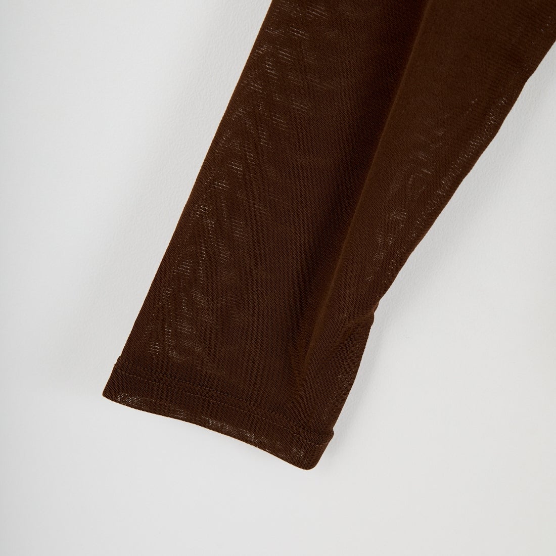 nenom [ネノム] クルーネック シアーカットソー [NE25112034] 28 BROWN
