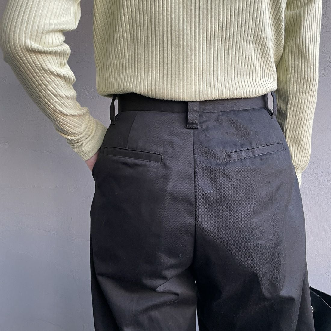 Jeans Factory Clothes [ジーンズファクトリークローズ] 2タックチノパンツ [IN13-PT-5] ﾌﾞﾗｯｸ &&モデル身長：160cm 着用サイズ：M&&