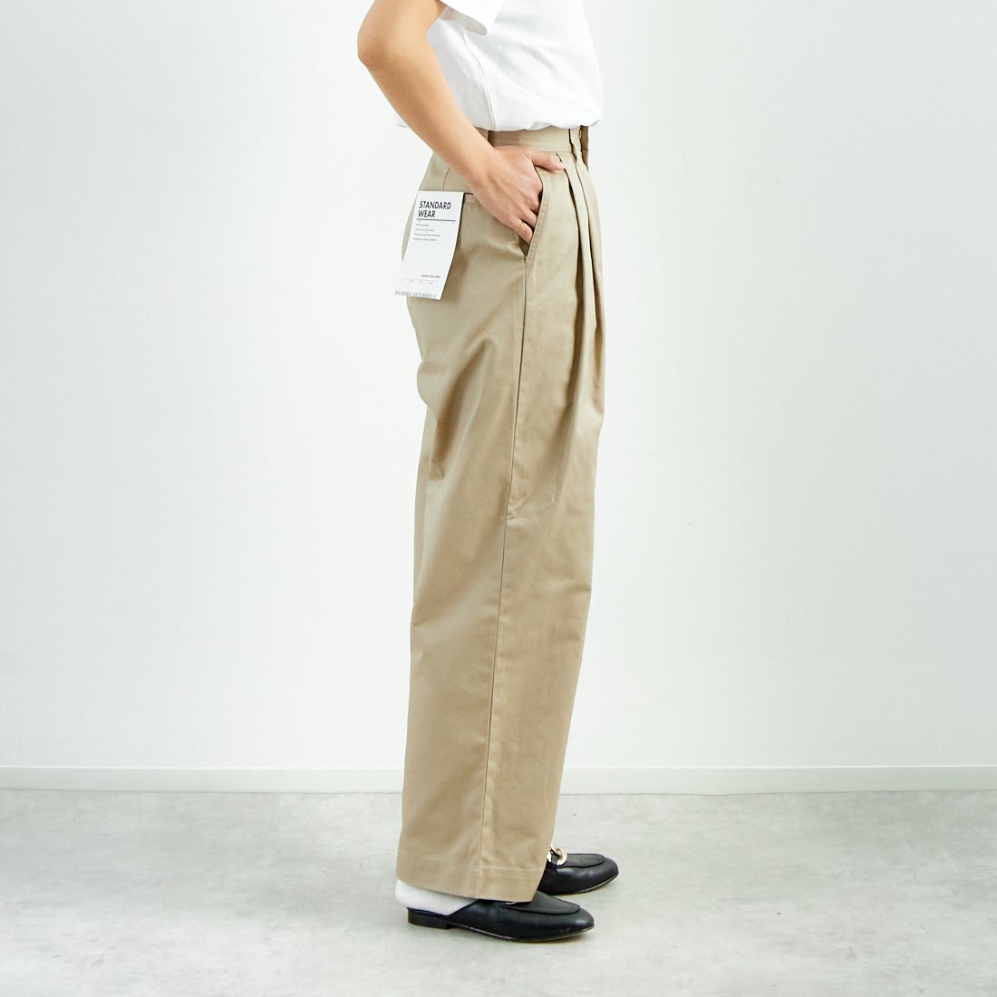 Jeans Factory Clothes [ジーンズファクトリークローズ] 2タックチノパンツ [IN13-PT-5] ﾍﾞｰｼﾞｭ &&モデル身長：160cm 着用サイズ：M&&