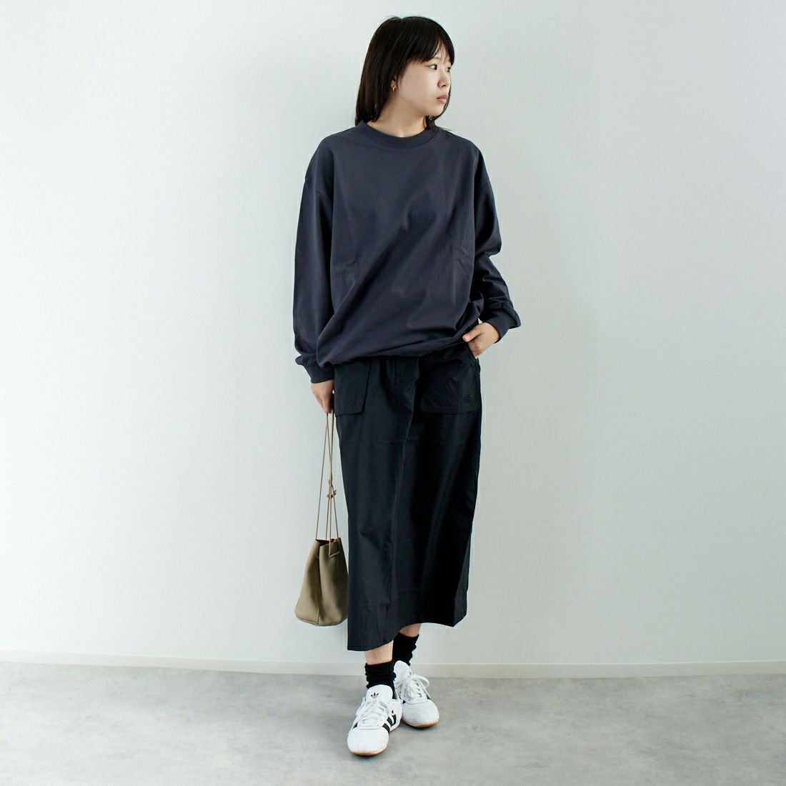 SLICK [スリック] MVS天竺 ロングスリーブドロストTシャツ [5155848] 720 COAL B &&モデル身長：167cm 着用サイズ：0&&