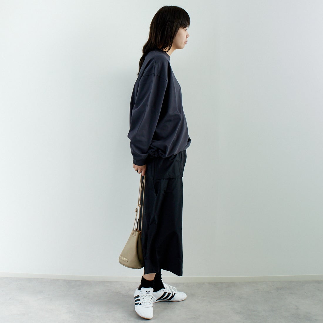 SLICK [スリック] MVS天竺 ロングスリーブドロストTシャツ [5155848] 720 COAL B &&モデル身長：167cm 着用サイズ：0&&