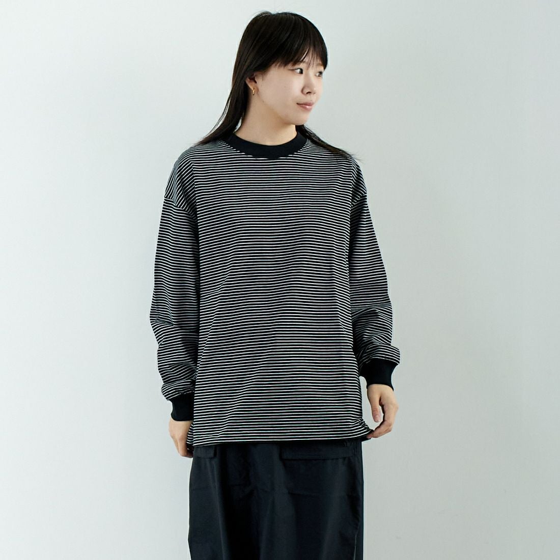 SLICK [スリック] MVS天竺 ロングスリーブドロストボーダーTシャツ [5155849] 700 BLK/WH &&モデル身長：167cm 着用サイズ：0&&