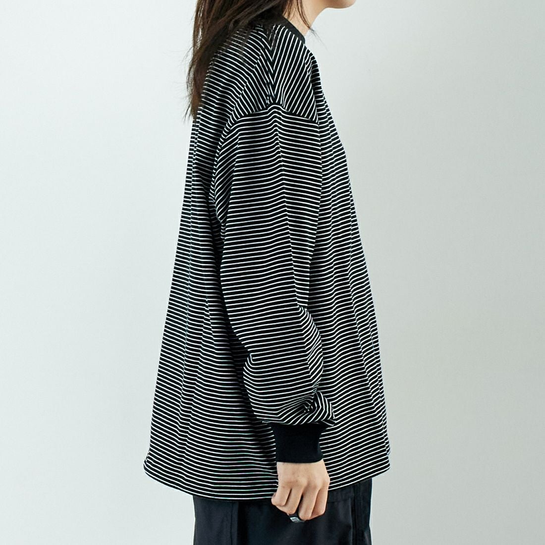 SLICK [スリック] MVS天竺 ロングスリーブドロストボーダーTシャツ [5155849] 700 BLK/WH &&モデル身長：167cm 着用サイズ：0&&