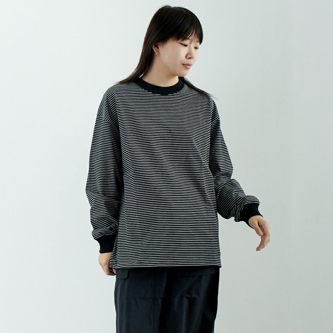 SLICK [スリック] MVS天竺 ロングスリーブドロストボーダーTシャツ [5155849] 700 BLK/WH &&モデル身長：167cm 着用サイズ：0&&