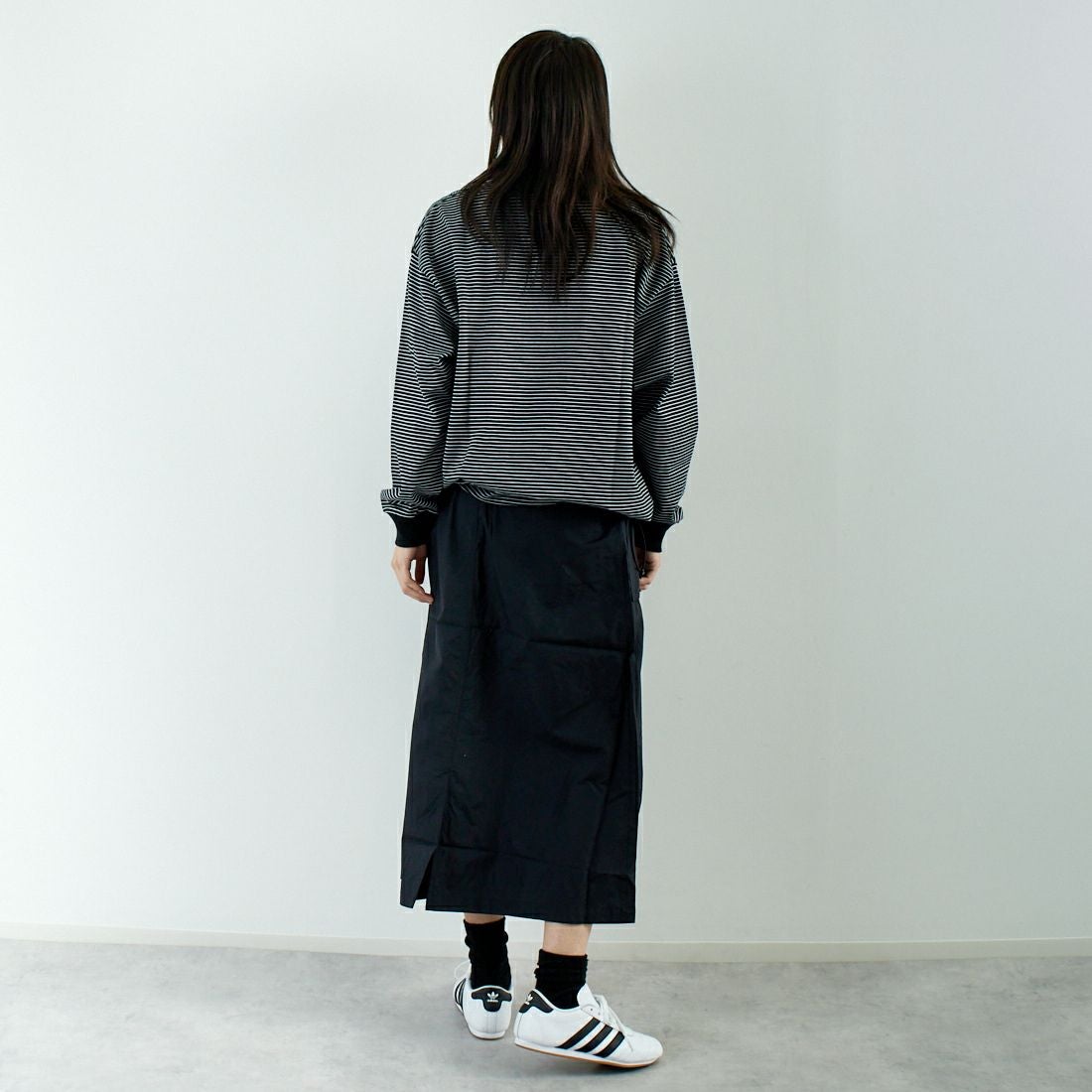 SLICK [スリック] MVS天竺 ロングスリーブドロストボーダーTシャツ [5155849] 700 BLK/WH &&モデル身長：167cm 着用サイズ：0&&