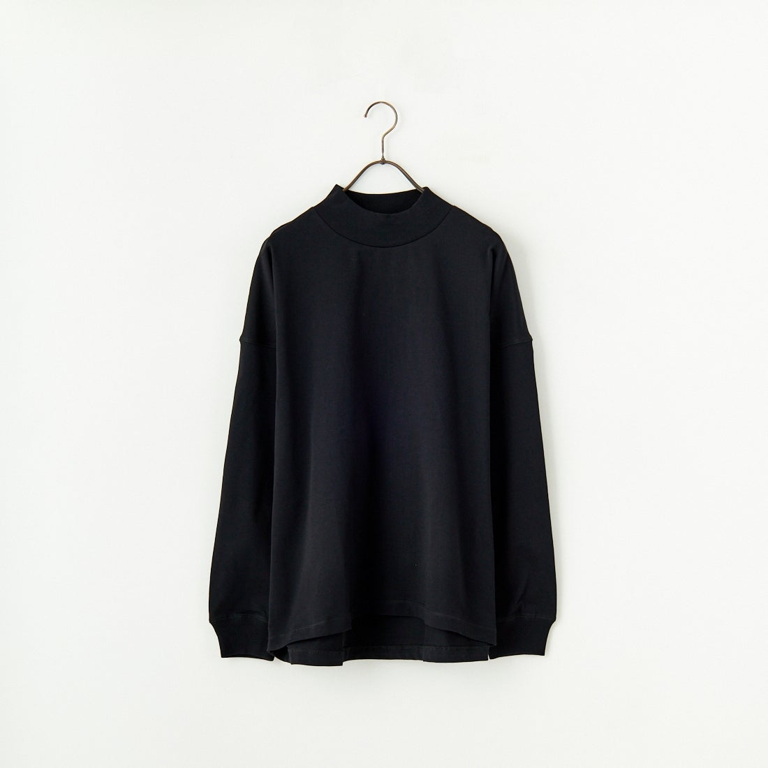 700 BLACK