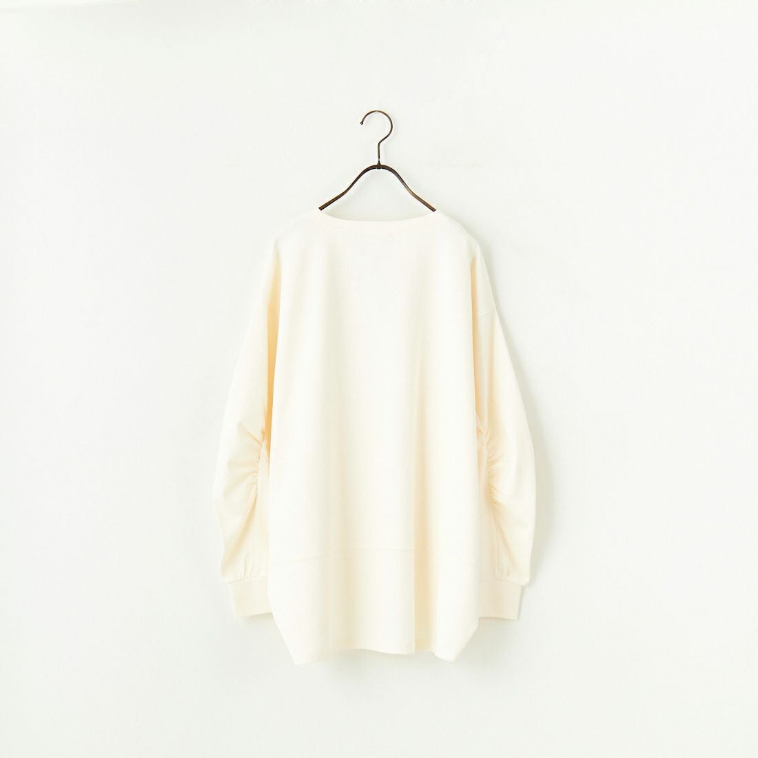 Maison de L'allure [メゾン ドゥ ラリュール] 袖ギャザー前後差バルーンプルオーバー [M25112007] 21 IVORY