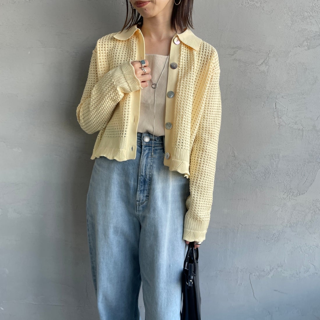 Maison de L'allure [メゾン ドゥ ラリュール] 襟付きメッシュニットプルオーバー [M24141012] 30 CREAM &&モデル身長：158cm 着用サイズ：F&&