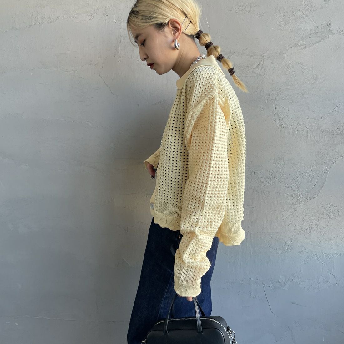 Maison de L'allure [メゾン ドゥ ラリュール] 襟付きメッシュニットプルオーバー [M24141012] 30 CREAM &&モデル身長：150cm 着用サイズ：F&&