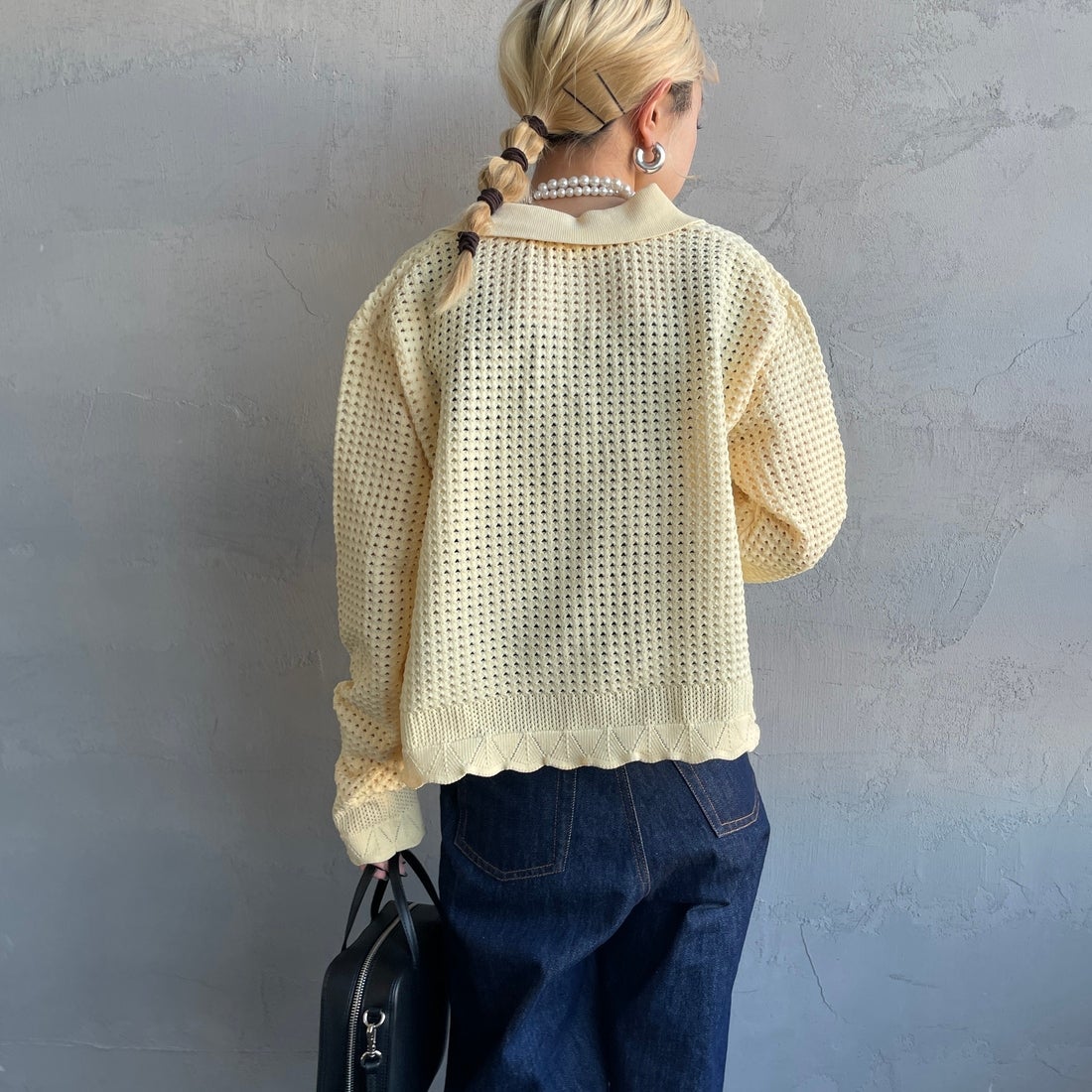 Maison de L'allure [メゾン ドゥ ラリュール] 襟付きメッシュニットプルオーバー [M24141012] 30 CREAM &&モデル身長：150cm 着用サイズ：F&&