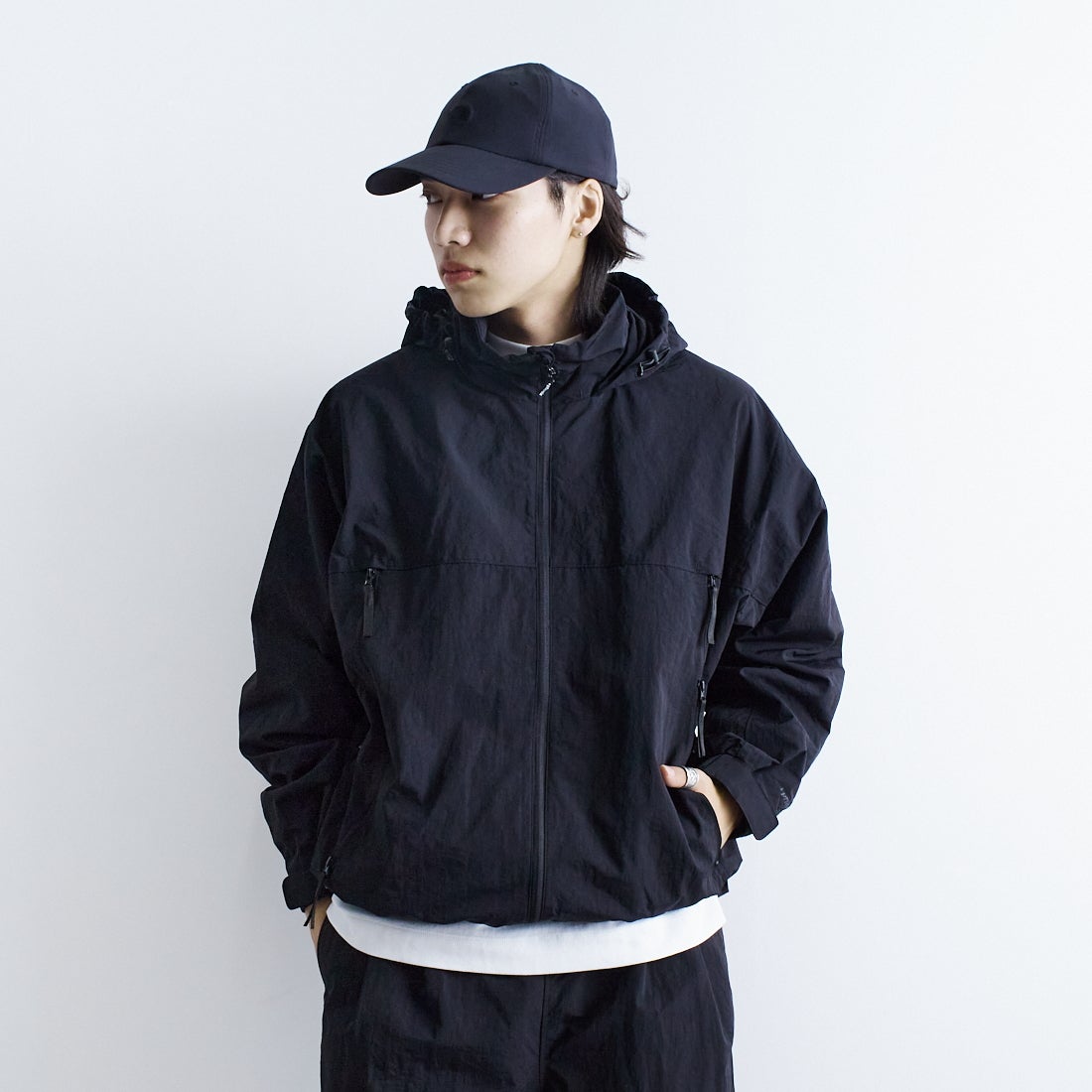 BLACK&&モデル身長：179cm 着用サイズ：L&&