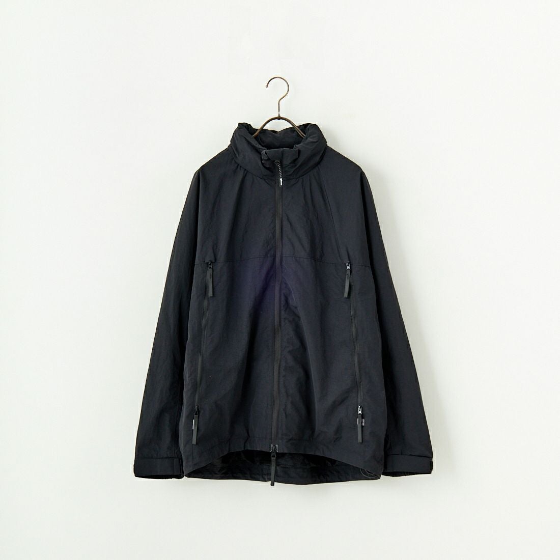 +phenix [プラスフェニックス] 別注 LEVEL7 ライトナイロンジャケット [POO-25023IN-JF] BLACK