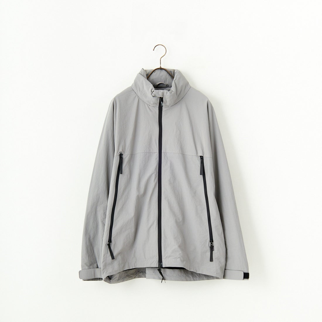 +phenix [プラスフェニックス] 別注 LEVEL7 ライトナイロンジャケット [POO-25023IN-JF] GRAY