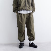 OLIVE&&モデル身長：179cm 着用サイズ：L&&