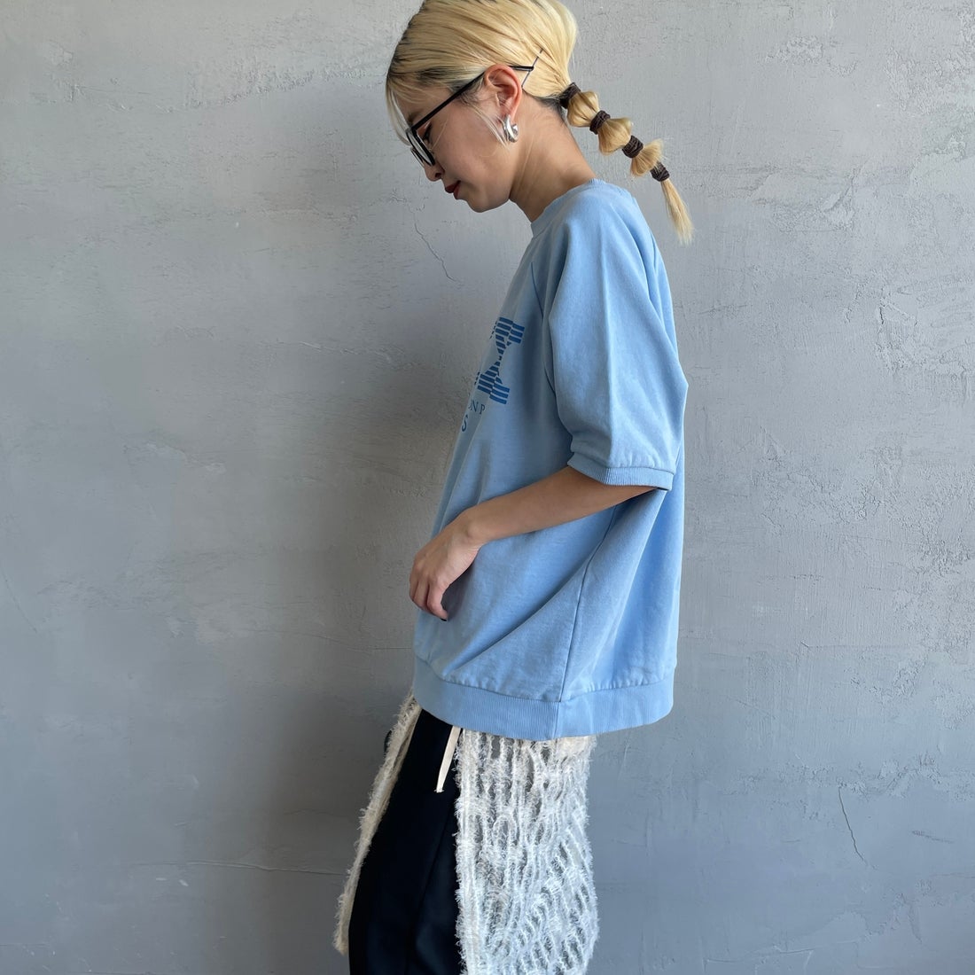 HANDTEX [ハンドテックス] 別注 ロゴプリント ラグランスリーブスウェット [HT7-CST-IN5-JF] ｻｯｸｽ &&モデル身長：150cm 着用サイズ：F&&