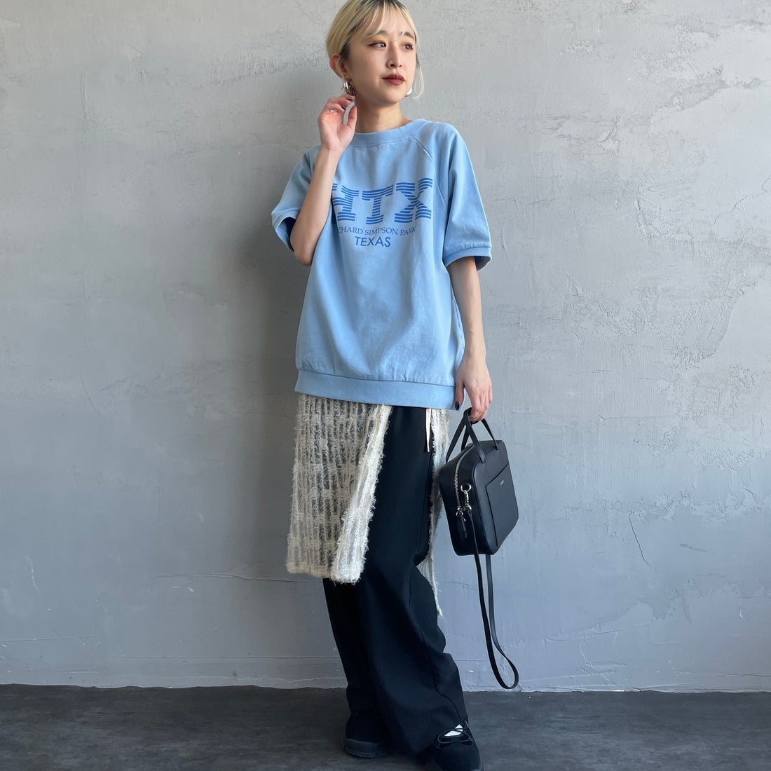 HANDTEX [ハンドテックス] 別注 ロゴプリント ラグランスリーブスウェット [HT7-CST-IN5-JF] ｻｯｸｽ &&モデル身長：150cm 着用サイズ：F&&