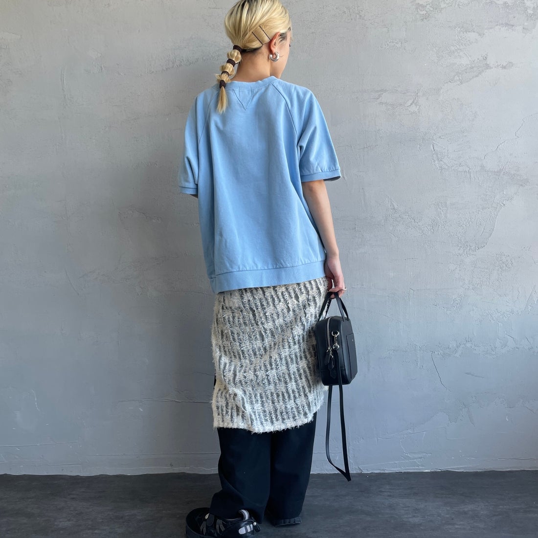 HANDTEX [ハンドテックス] 別注 ロゴプリント ラグランスリーブスウェット [HT7-CST-IN5-JF] ｻｯｸｽ &&モデル身長：150cm 着用サイズ：F&&