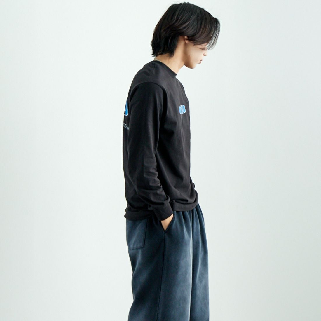 toy machine [トイマシーン] ハローセクト ロングスリーブTシャツ [TMPFLT4] BLACK &&モデル身長：179cm 着用サイズ：M&&