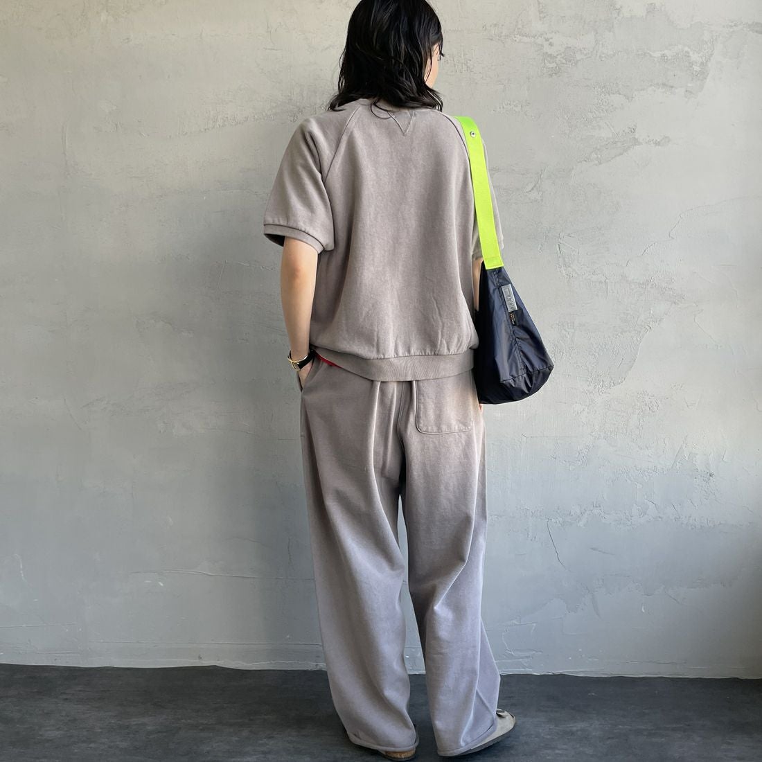 HANDTEX [ハンドテックス] 別注 ワンポイントロゴ ワイドストレートスウェットパンツ [HT1-PT-IN5-JF] ｸﾞﾚｰ &&モデル身長：160cm 着用サイズ：F&&